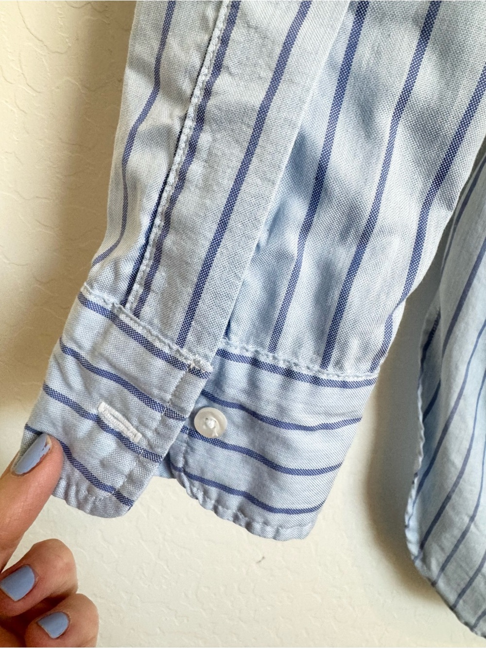 Frank & Eileen Grayson Blue / Navy Striped Shirt Size Small - Picture 6 of 7